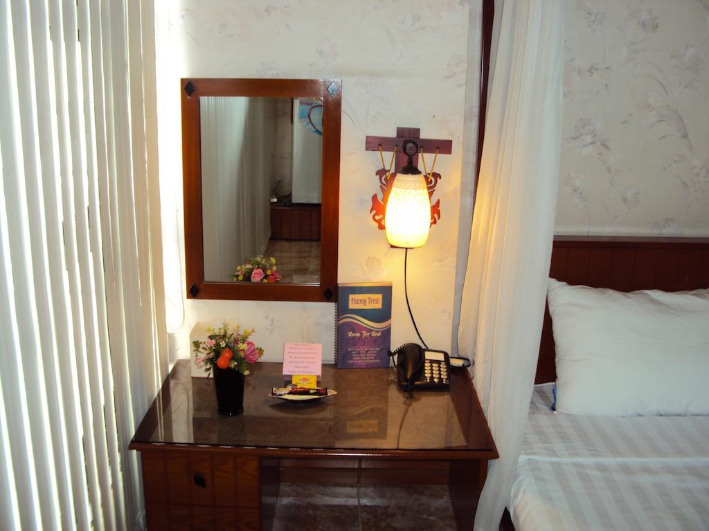 Huongtrinh Hotel Ho Chi Minh City Room photo